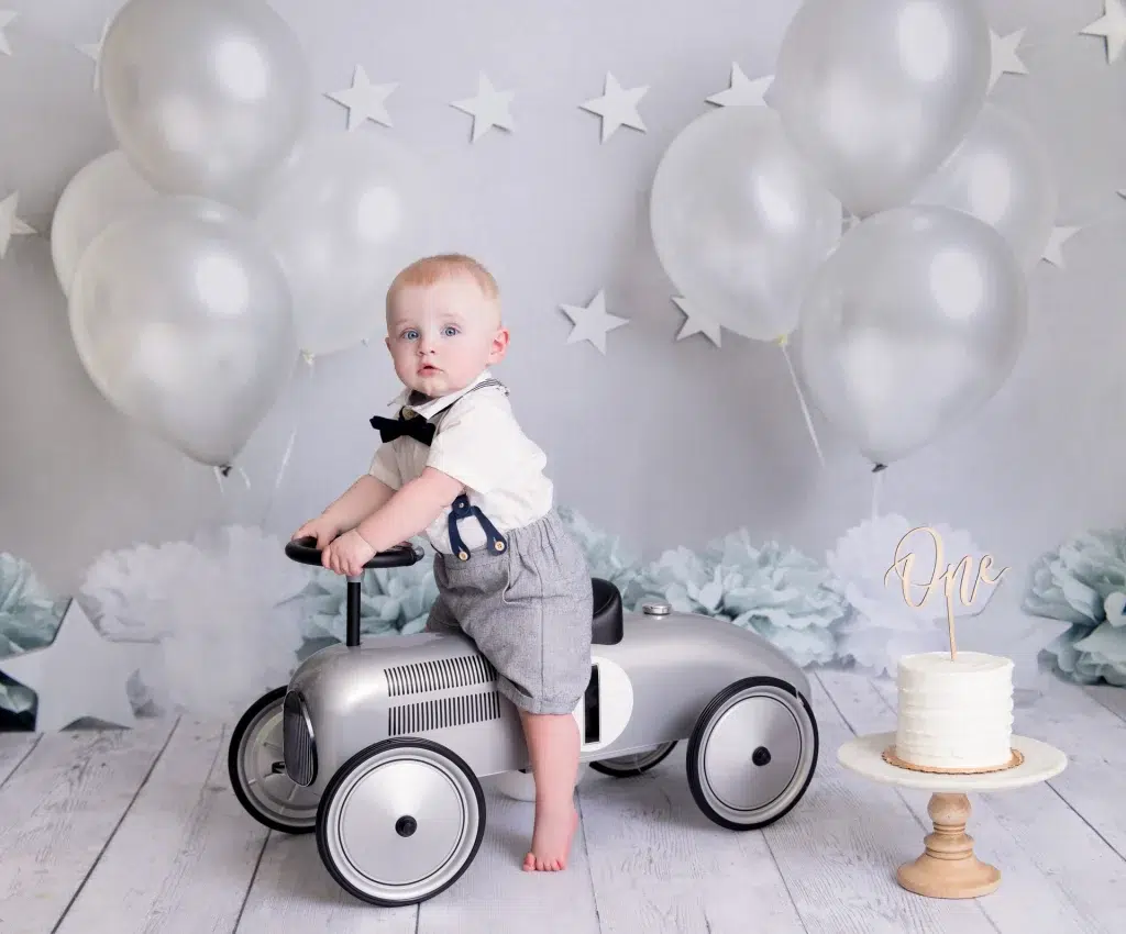 Milestone Photography Guide: When Should You Schedule Baby Sessions in the First Year? 5 cake smash photography 1