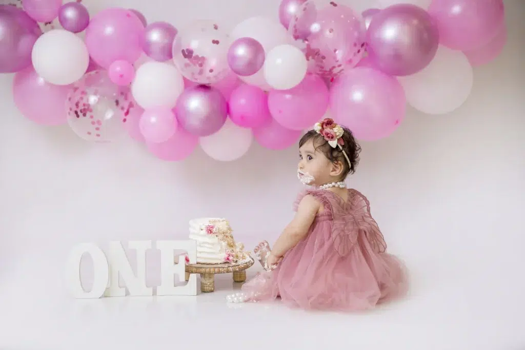 Milestone Photography Guide: When Should You Schedule Baby Sessions in the First Year? 4 cake smash photography 23