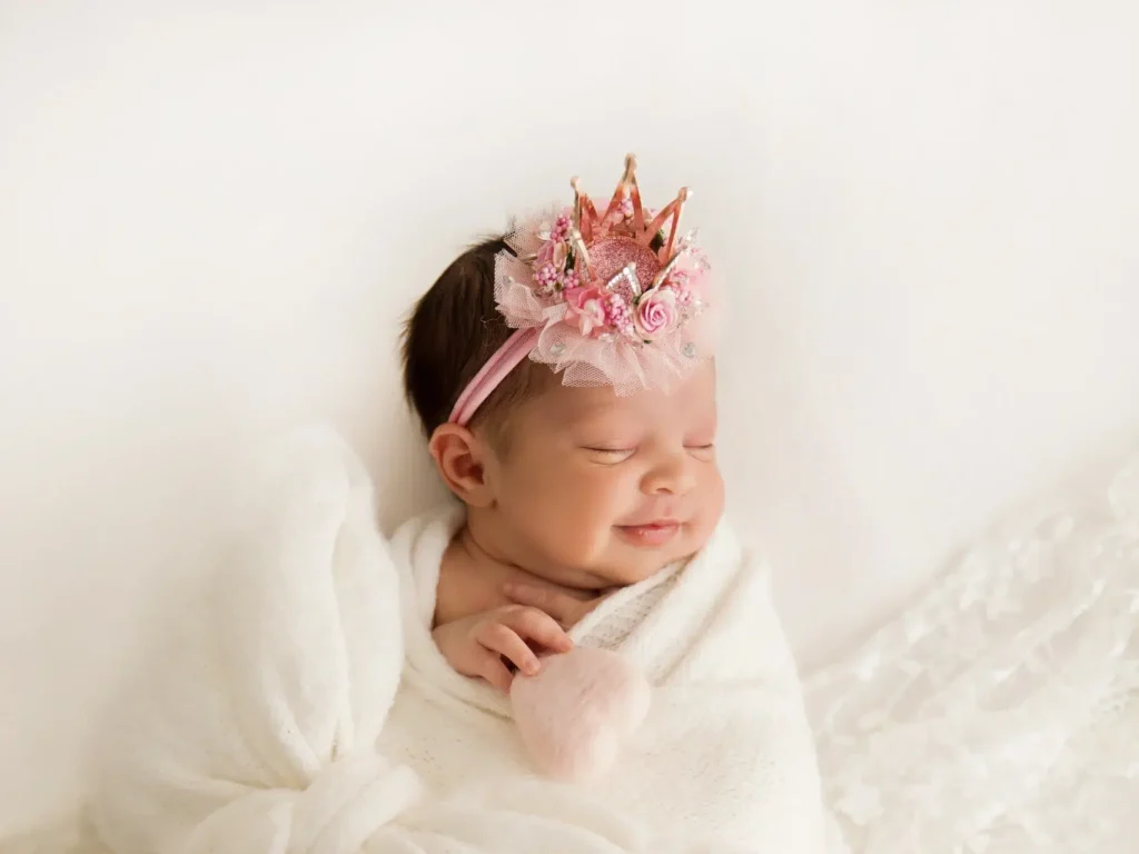 Milestone Photography Guide: When Should You Schedule Baby Sessions in the First Year? 1 newborn Photoshoot Concord
